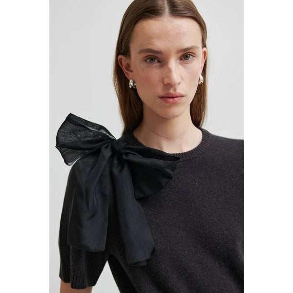 Leara Knit O-Neck