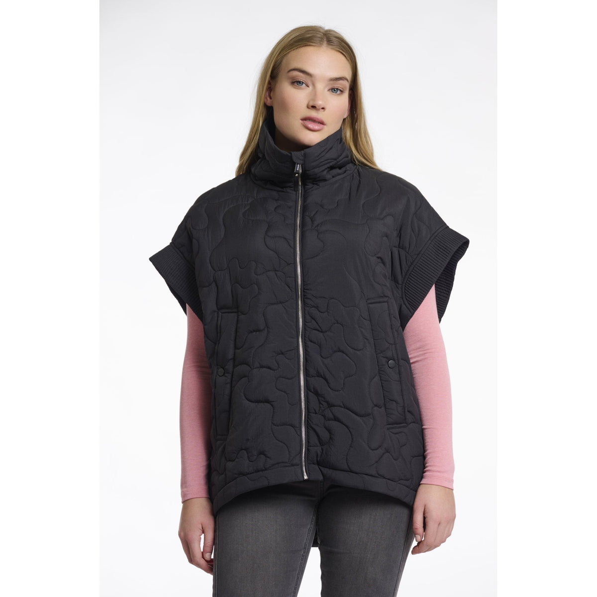 Caitlyn Quilted Cape