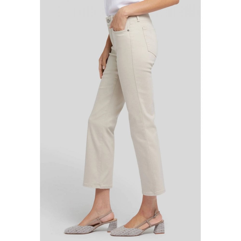 Marilyn Straight Ankle Jeans