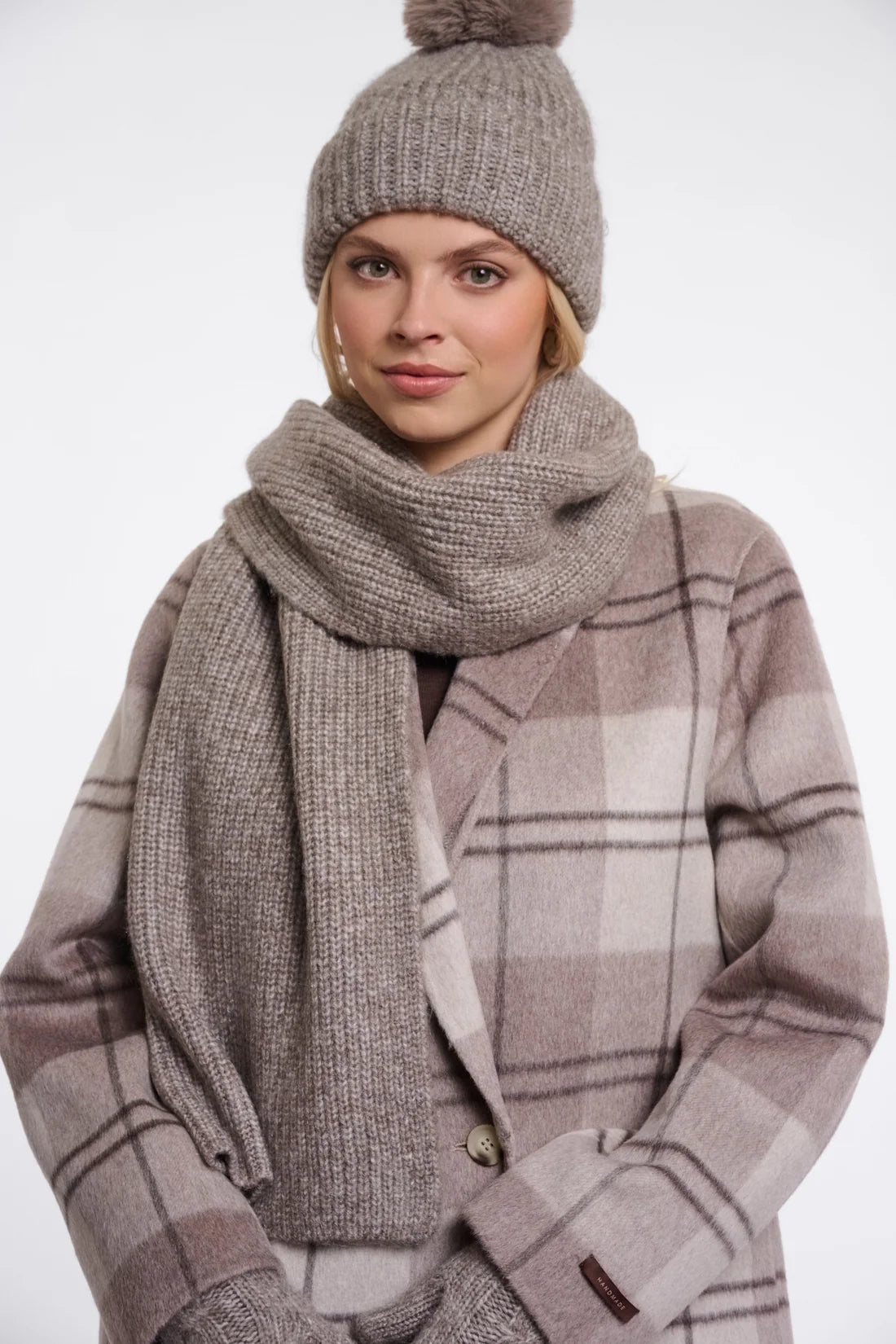 Nuria Scarf